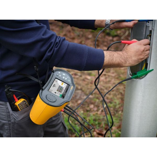 Fluke 1674FC SCH Installatietester