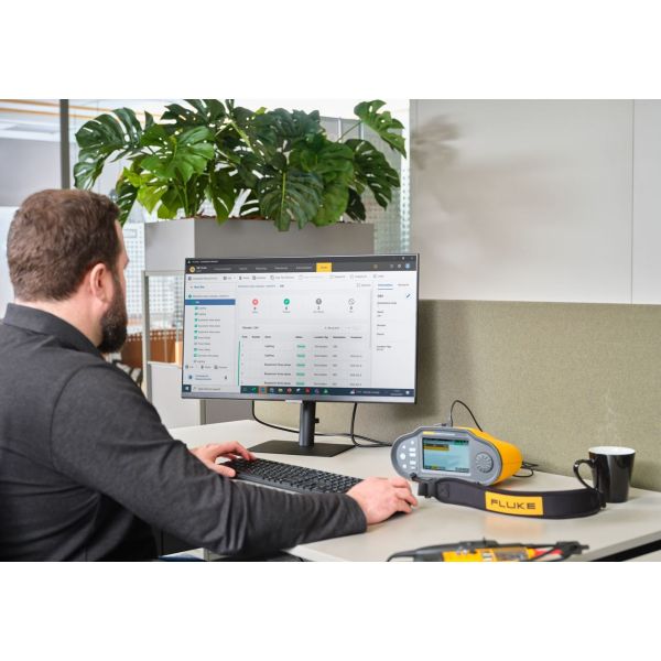 Fluke 1674FC SCH Installatietester