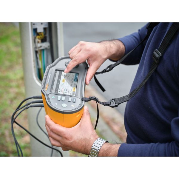 Fluke 1674FC SCH Installatietester